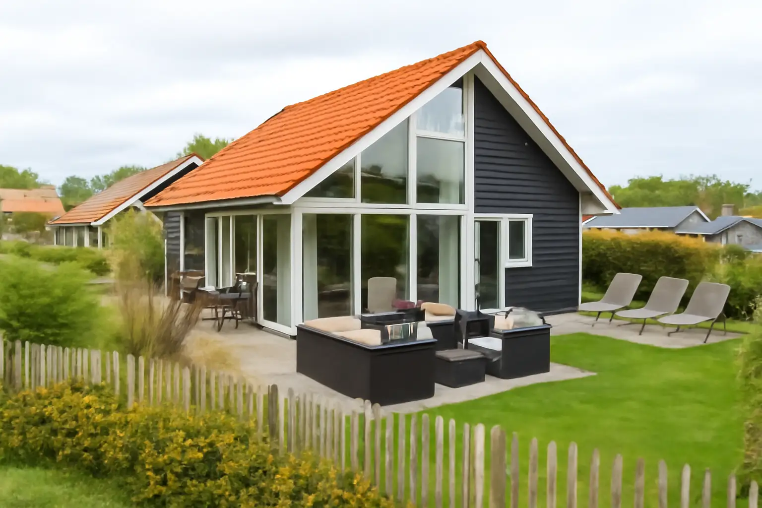 Zonnedorp Duinhuis 18 Renesse | Relaxed beach holiday for the whole family